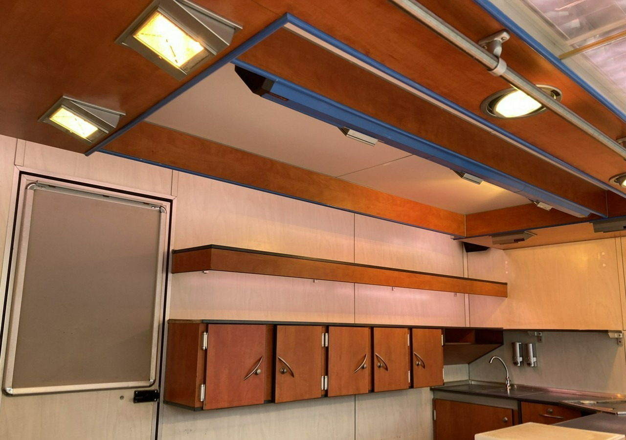 Remolque venta ambulante Inna Inny Autosklep wędlin Gastronomiczna food truck foodtruck sklep bar 2000: foto 20 Remolque venta ambulante Inna Inny Autosklep wędlin Gastronomiczna food truck foodtruck sklep bar 2000: foto 20