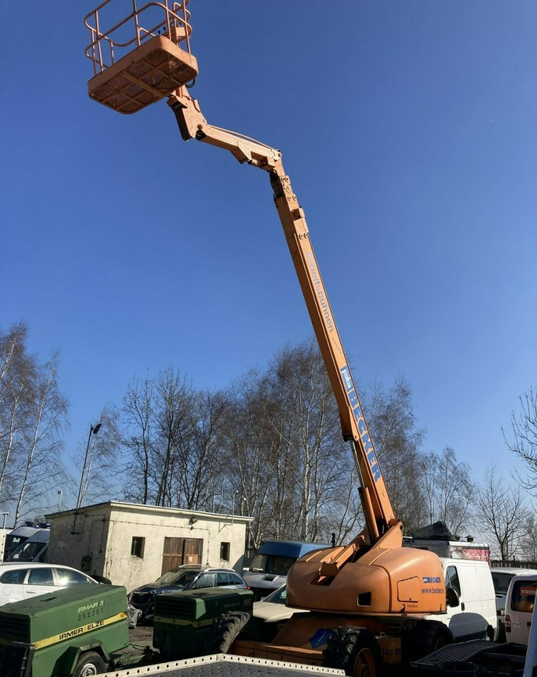 Inna Inny Podnośnik koszowy Haulotte H23 zwyżka 4x4 12082 mg 23 metrów - Plataforma telescopica: foto 1 Inna Inny Podnośnik koszowy Haulotte H23 zwyżka 4x4 12082 mg 23 metrów - Plataforma telescopica: foto 1