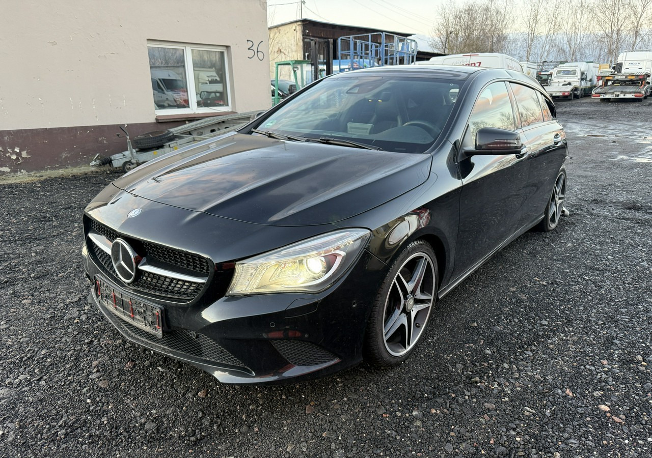Mercedes-Benz Klasa CLA C117/X117 Mercedes-Benz Klasa CLA Mercedes CLA 250 4MATIC 2.0-210KM Bogate wyposażenie 2016 - Coche: foto 3 Mercedes-Benz Klasa CLA C117/X117 Mercedes-Benz Klasa CLA Mercedes CLA 250 4MATIC 2.0-210KM Bogate wyposażenie 2016 - Coche: foto 3
