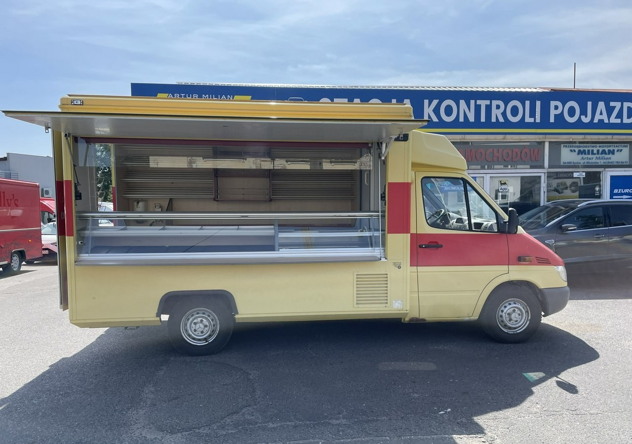 Mercedes-Benz Sprinter Autosklep piec Sklep Gastronomiczny Food Truck Foodtruck bar BORCO20 - Camión tienda: foto 4 Mercedes-Benz Sprinter Autosklep piec Sklep Gastronomiczny Food Truck Foodtruck bar BORCO20 - Camión tienda: foto 4