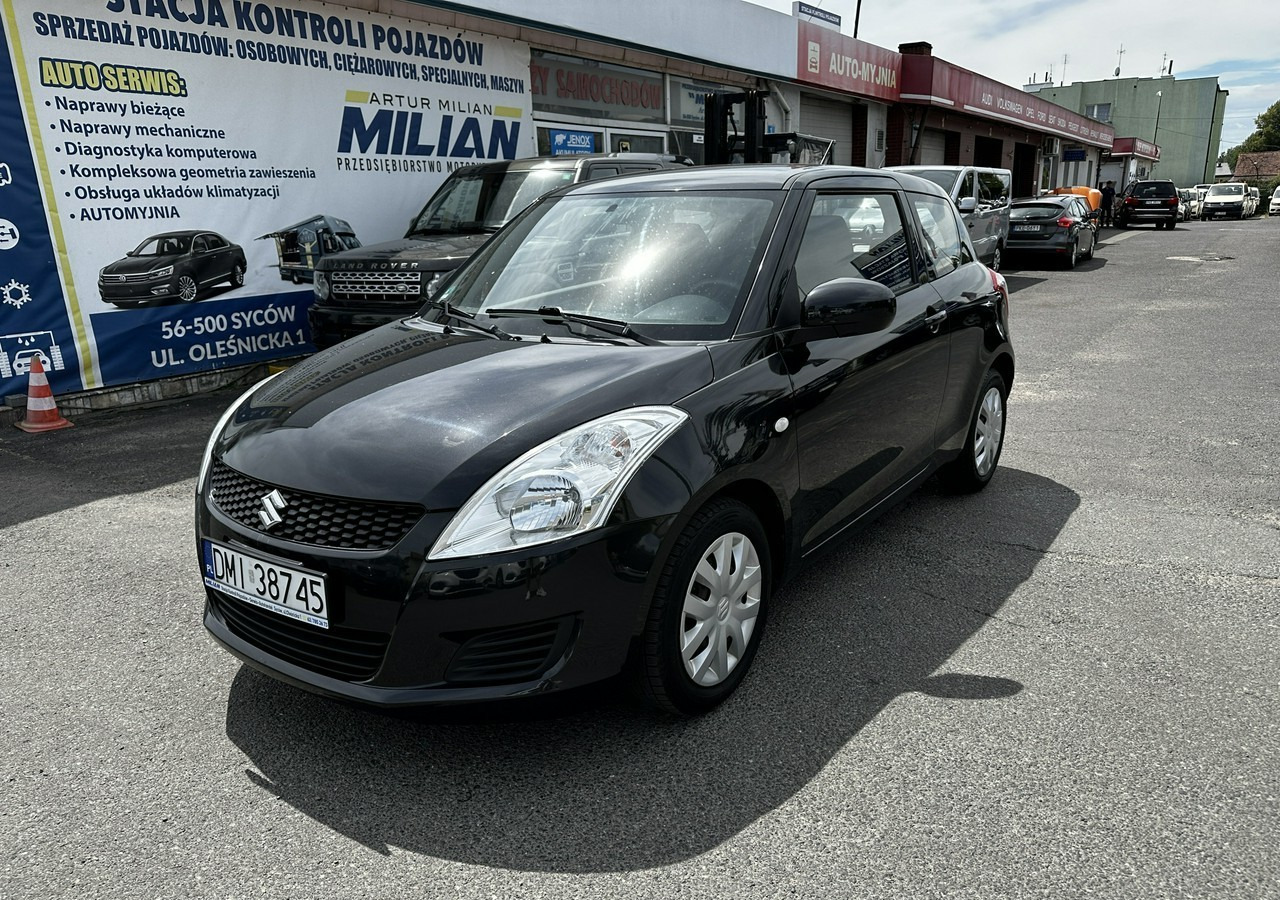 Suzuki Swift V Suzuki Swift 1.2-94KM Klima Model 2012 - Hatchback: foto 2 Suzuki Swift V Suzuki Swift 1.2-94KM Klima Model 2012 - Hatchback: foto 2