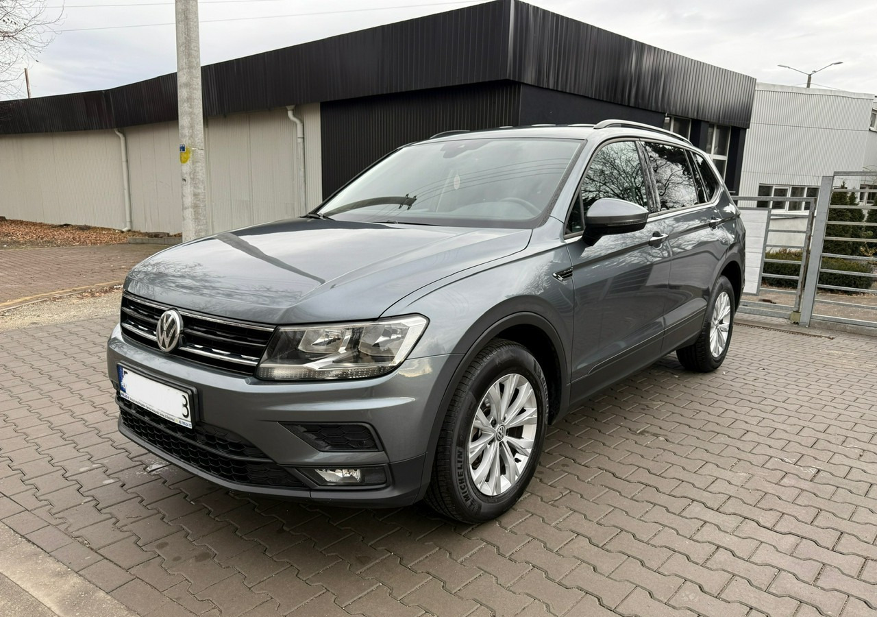 Volkswagen Tiguan II 1,4TSI 150KM 65tyśkm 7osobowy Comfort Tempomat ACC Klima Alu 2018 - Coche: foto 1 Volkswagen Tiguan II 1,4TSI 150KM 65tyśkm 7osobowy Comfort Tempomat ACC Klima Alu 2018 - Coche: foto 1