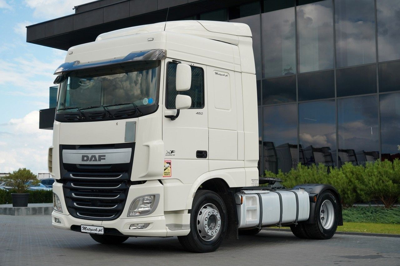 DAF XF 460 / SPACE CAB / PO KONTRAKCIE SERWISOWYM - Cabeza tractora: foto 1 DAF XF 460 / SPACE CAB / PO KONTRAKCIE SERWISOWYM - Cabeza tractora: foto 1