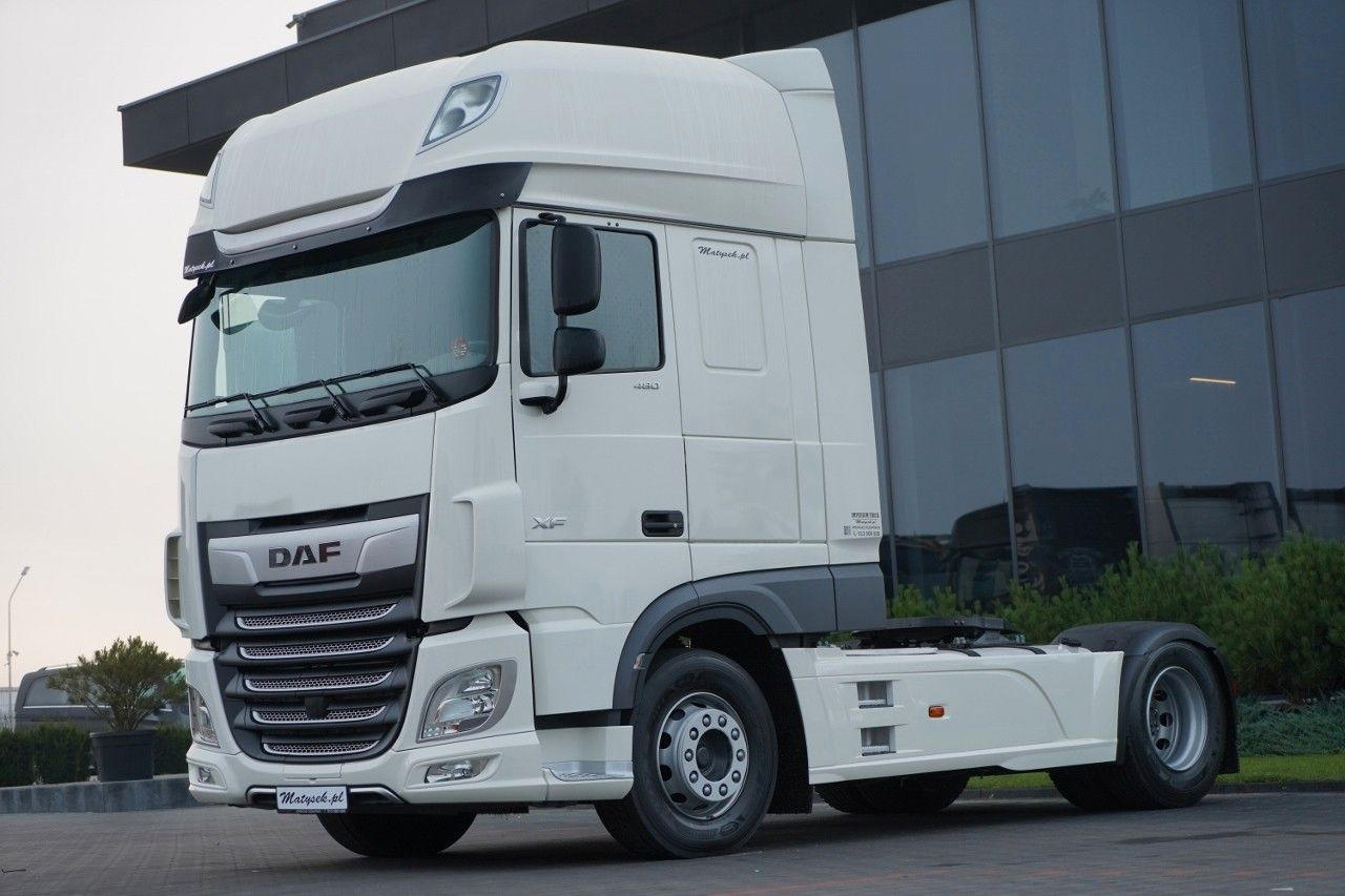 DAF XF 480 / SUPER SPACE CAB / OPONY 100% / 2021 ROK - Cabeza tractora: foto 2 DAF XF 480 / SUPER SPACE CAB / OPONY 100% / 2021 ROK - Cabeza tractora: foto 2