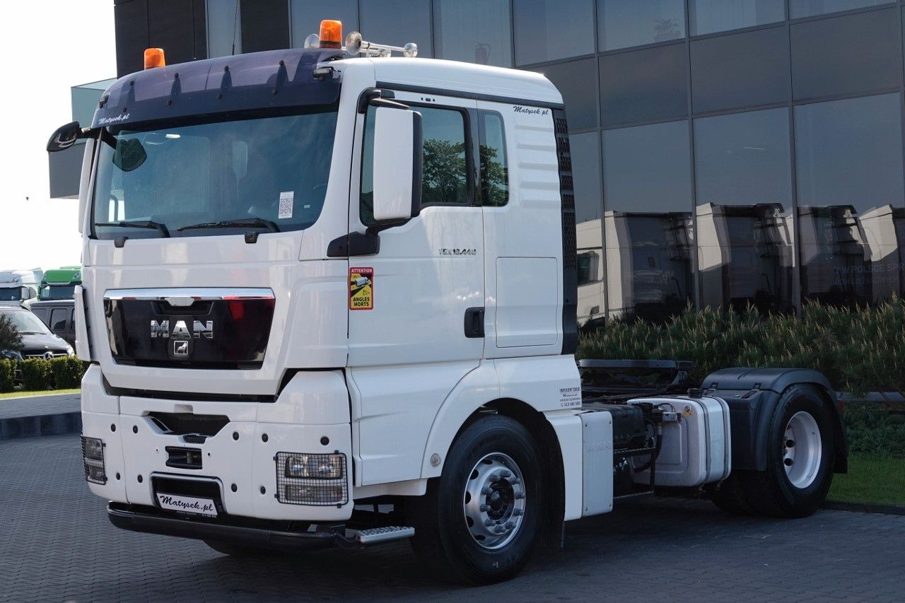 MAN TGX 18.440 / RETARDER / EURO 5 / EEV / NISKA KA MAN TGX 18.440 / RETARDER / EURO 5 / EEV / NISKA KA - Cabeza tractora: foto 1 MAN TGX 18.440 / RETARDER / EURO 5 / EEV / NISKA KA MAN TGX 18.440 / RETARDER / EURO 5 / EEV / NISKA KA - Cabeza tractora: foto 1
