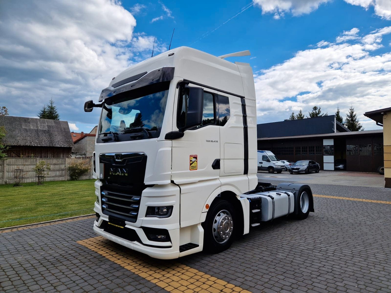 MAN TGX 18.470 / MEGA / XXL / LOWDECK / EURO 6 / - Cabeza tractora: foto 1 MAN TGX 18.470 / MEGA / XXL / LOWDECK / EURO 6 / - Cabeza tractora: foto 1