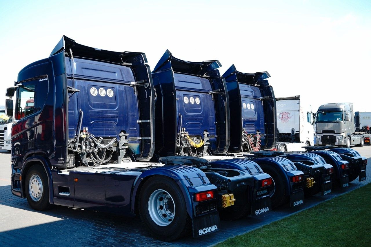 Scania R 450 / RETARDER / NISKA KABINA / PO KONTRAKCI - Cabeza tractora: foto 4 Scania R 450 / RETARDER / NISKA KABINA / PO KONTRAKCI - Cabeza tractora: foto 4