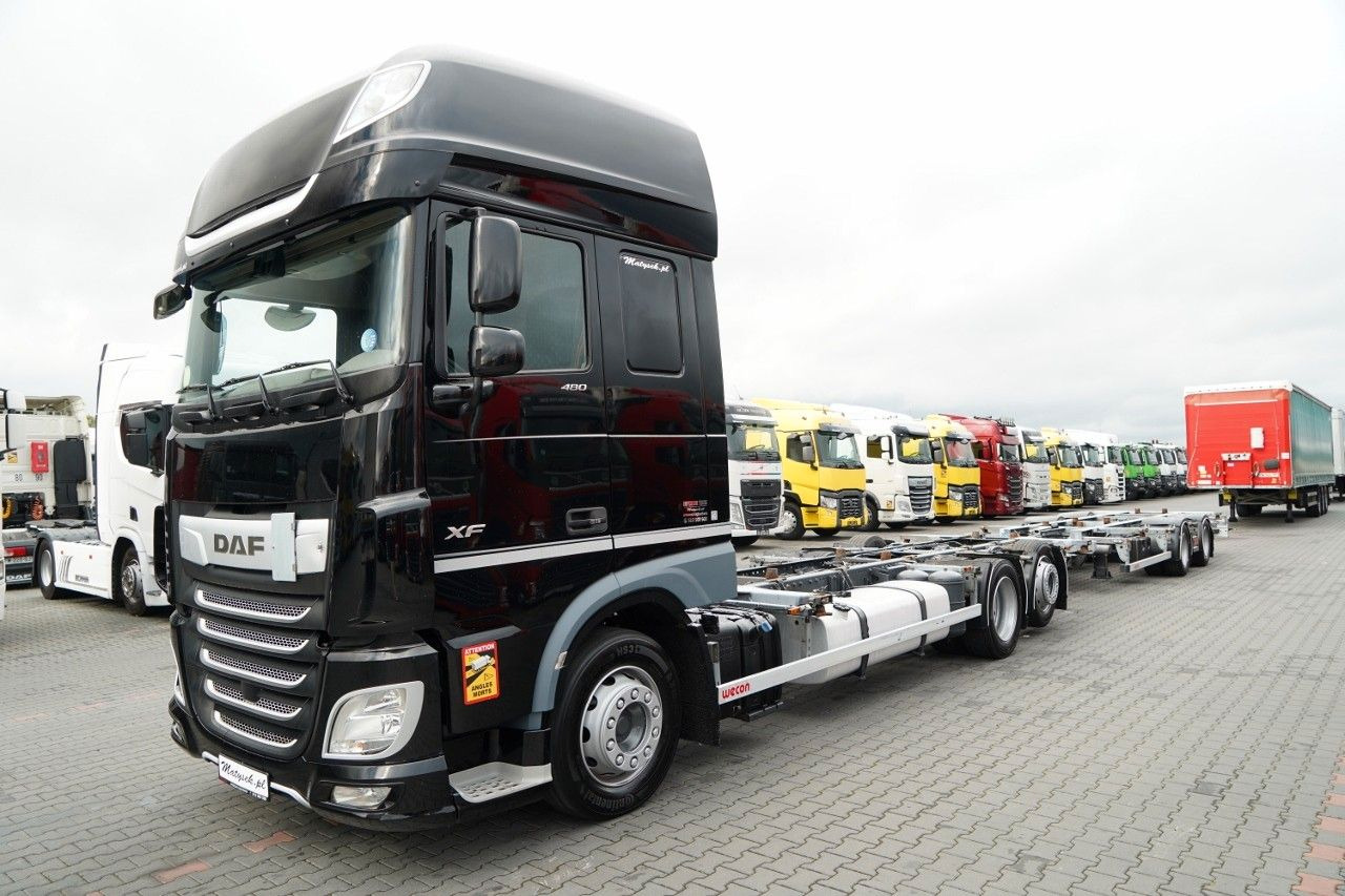 DAF XF 480 / BDF / 6X2 / ZESTAW TANDEM / SSC / I-PA - Camión portacontenedore/ Intercambiable: foto 2 DAF XF 480 / BDF / 6X2 / ZESTAW TANDEM / SSC / I-PA - Camión portacontenedore/ Intercambiable: foto 2