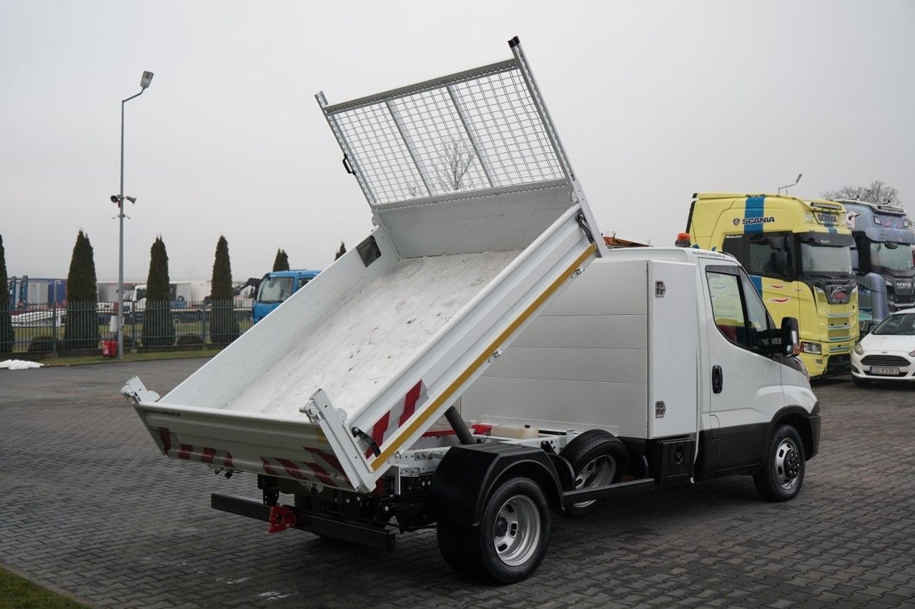 Iveco DAILY 35-160 / WYWROTKA TYLNOZSYPOWA / BLOKADA - Furgoneta basculante: foto 5 Iveco DAILY 35-160 / WYWROTKA TYLNOZSYPOWA / BLOKADA - Furgoneta basculante: foto 5