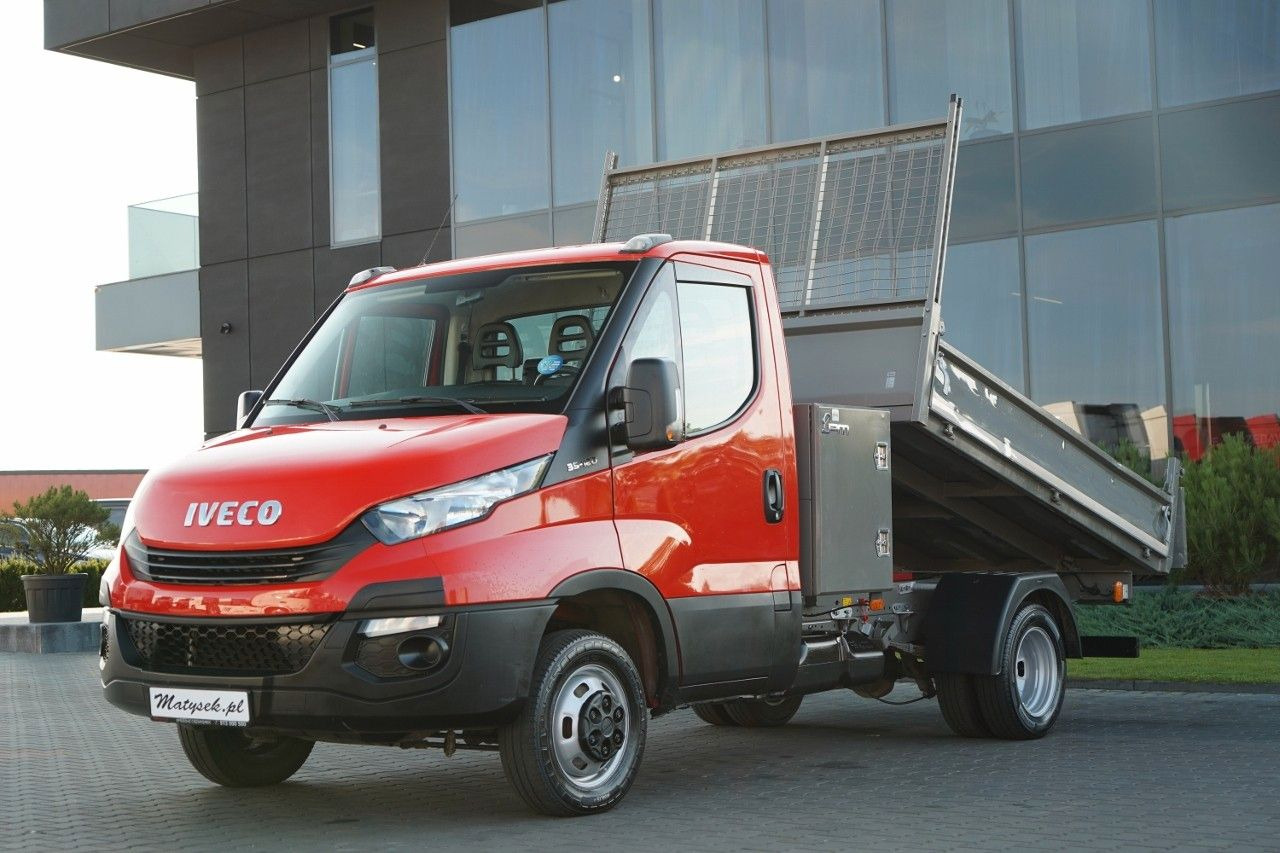 Iveco DAILY 35C12D / - Furgoneta basculante: foto 3 Iveco DAILY 35C12D / - Furgoneta basculante: foto 3