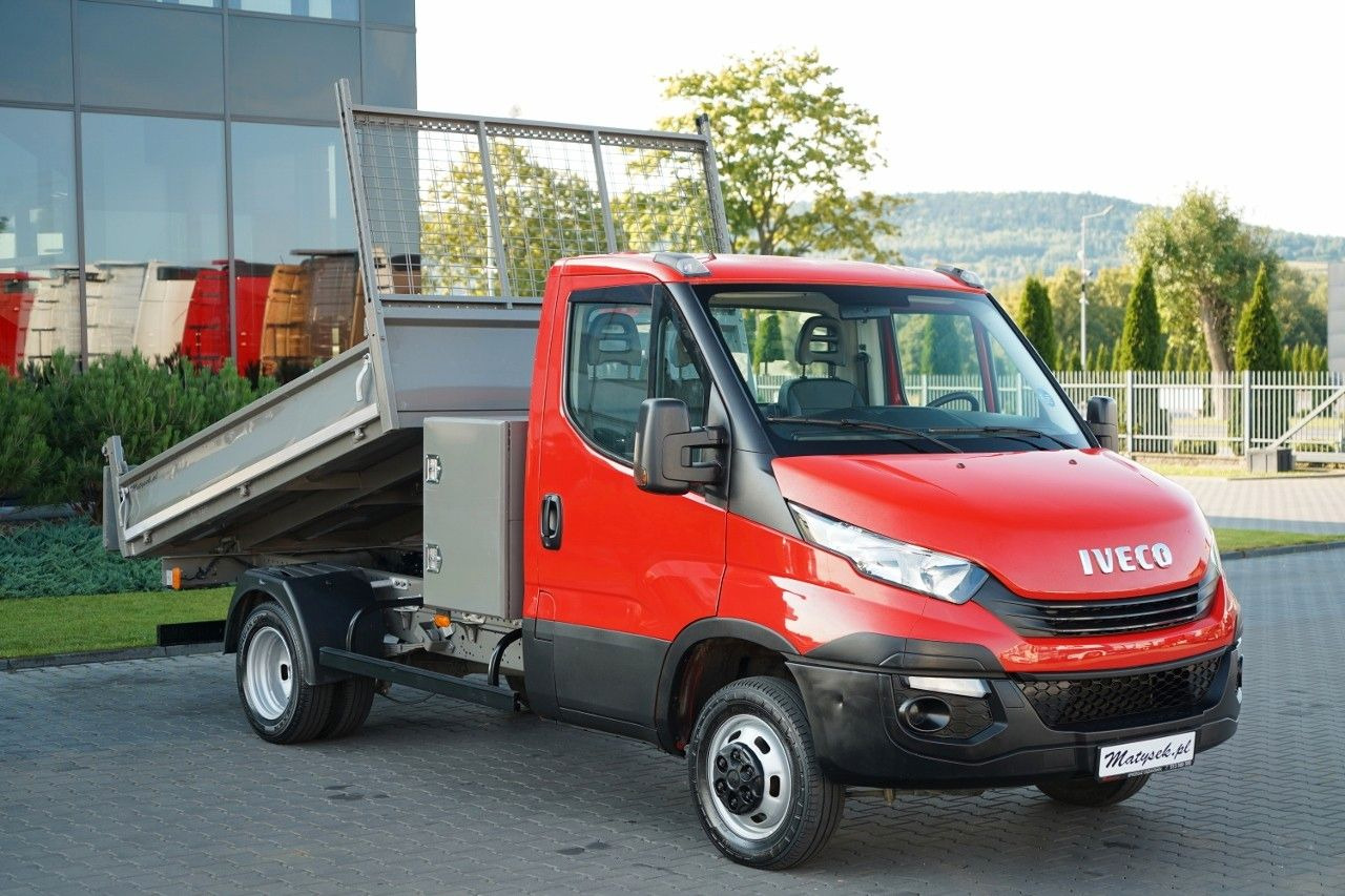 Iveco DAILY 35C12D / - Furgoneta basculante: foto 1 Iveco DAILY 35C12D / - Furgoneta basculante: foto 1