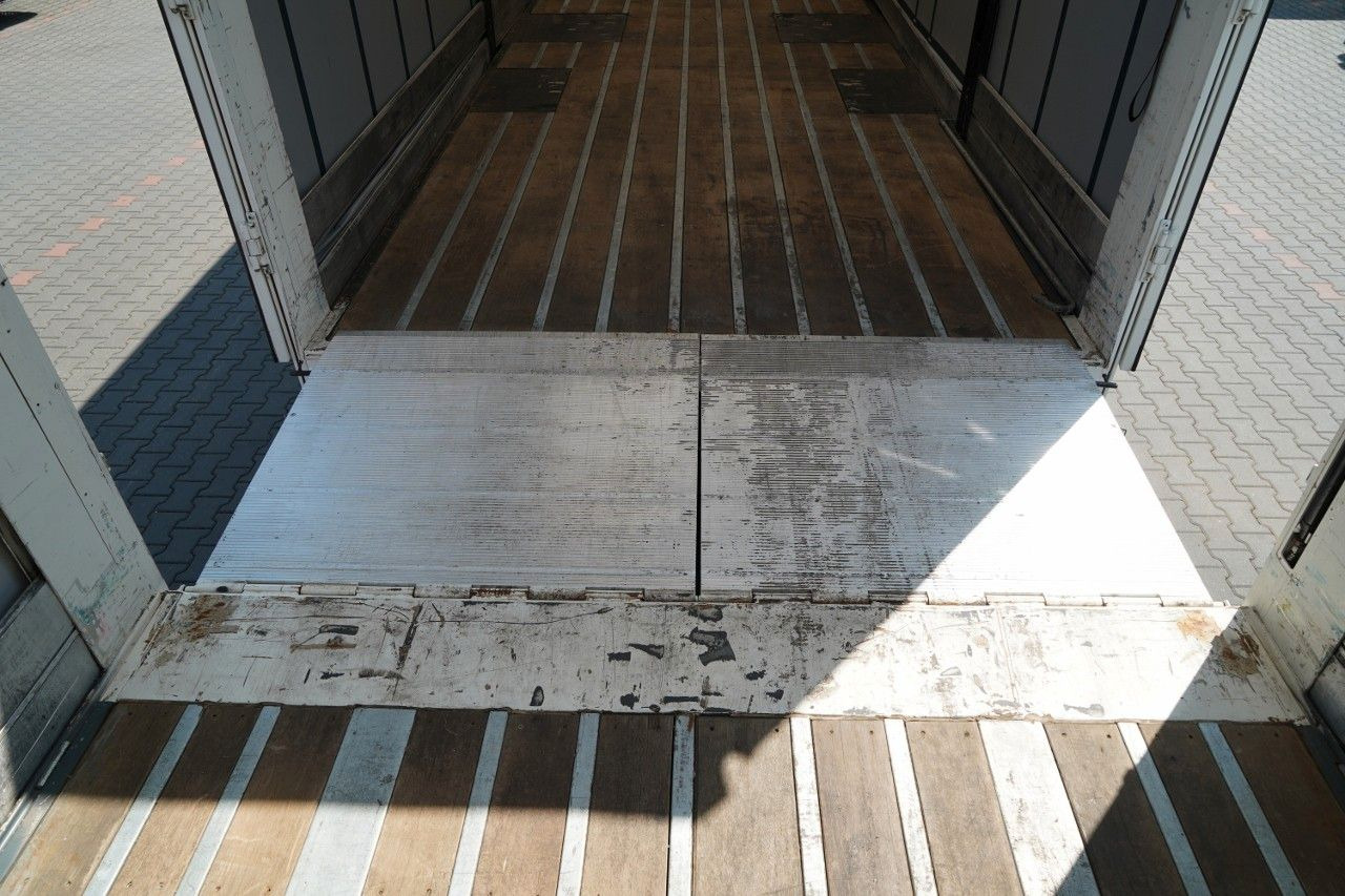 Camión lona MAN TGX 26.470 / ZESTAW TANDEM 120 M3 / PRZEJAZDOWY: foto 13