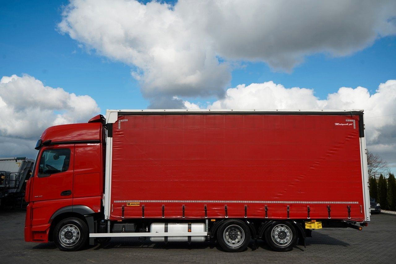 Mercedes-Benz ACTROS 2545 / SOLÓWKA  / 6x2 / OŚ PODNOSZONA / B - Camión lona: foto 2 Mercedes-Benz ACTROS 2545 / SOLÓWKA  / 6x2 / OŚ PODNOSZONA / B - Camión lona: foto 2