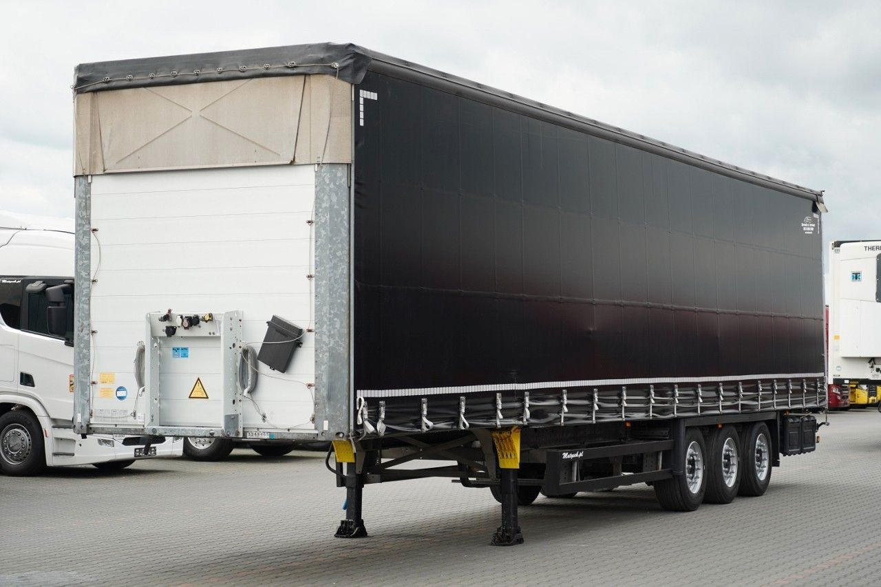 Schmitz Cargobull FIRANKA VARIOS / PODNOSZONY DACH / STANDARD - Semirremolque lona: foto 1 Schmitz Cargobull FIRANKA VARIOS / PODNOSZONY DACH / STANDARD - Semirremolque lona: foto 1
