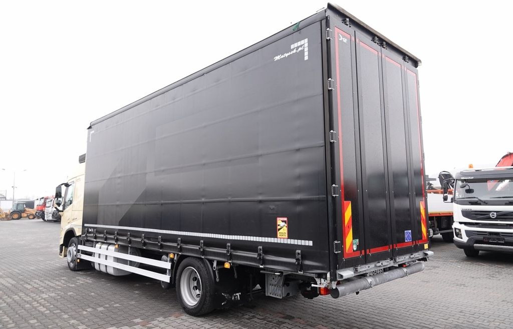 Volvo FM 380 / FIRANKA- 7,7 m / 60m3 / PODNOSZONY DACH - Camión lona: foto 3 Volvo FM 380 / FIRANKA- 7,7 m / 60m3 / PODNOSZONY DACH - Camión lona: foto 3