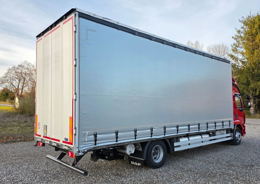 DAF LF 290 / WINDA / 16TON DMC / 3M WYSOKOŚĆ / JUMBO / FIRANKA / SYPIALKA / AUTOMAT / JEDEN WŁAŚCICIE / EURO 6 / 2017/ SPROWADZONY / 19 PALET / DUŻA ŁADOWNOŚĆ / - Camión lona: foto 5 DAF LF 290 / WINDA / 16TON DMC / 3M WYSOKOŚĆ / JUMBO / FIRANKA / SYPIALKA / AUTOMAT / JEDEN WŁAŚCICIE / EURO 6 / 2017/ SPROWADZONY / 19 PALET / DUŻA ŁADOWNOŚĆ / - Camión lona: foto 5
