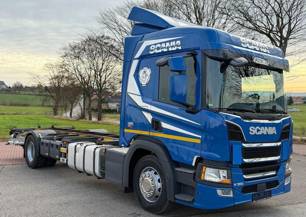 Scania P360 / P410 / BDF / RAMA / FIRANKA / PEŁNA SYPIALKA / WINDA / E6 / CAŁA NA PODUSZKACH / ROZSTAW OSI 5.5M / LAWETA / DO ŻYWCA / DO BYDŁA / DO ZABUDOWY / SPROWADZONA - Camión chasis: foto 2 Scania P360 / P410 / BDF / RAMA / FIRANKA / PEŁNA SYPIALKA / WINDA / E6 / CAŁA NA PODUSZKACH / ROZSTAW OSI 5.5M / LAWETA / DO ŻYWCA / DO BYDŁA / DO ZABUDOWY / SPROWADZONA - Camión chasis: foto 2