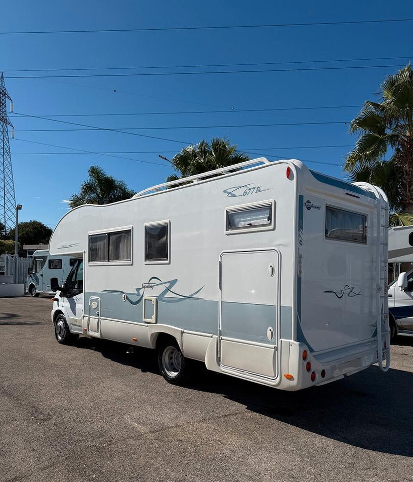 Rimor SUPERBRIG 677 TC - Autocaravana capuchina: foto 5 Rimor SUPERBRIG 677 TC - Autocaravana capuchina: foto 5