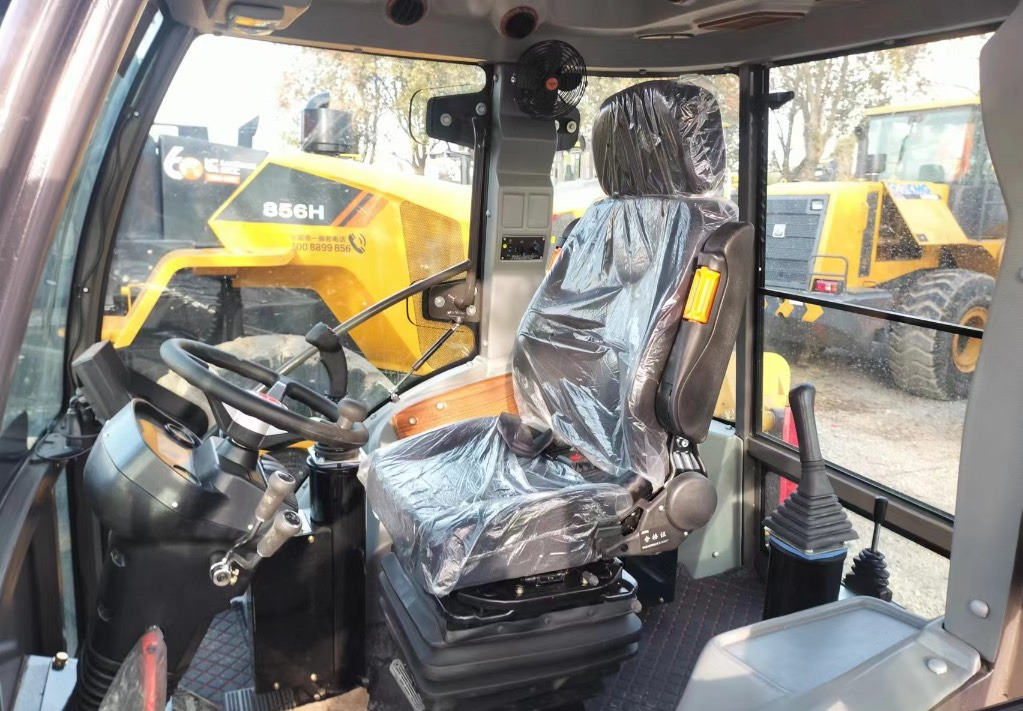 CAT 420 F Caterpillar 420F backhoe loader - Retroexcavadora: foto 4 CAT 420 F Caterpillar 420F backhoe loader - Retroexcavadora: foto 4