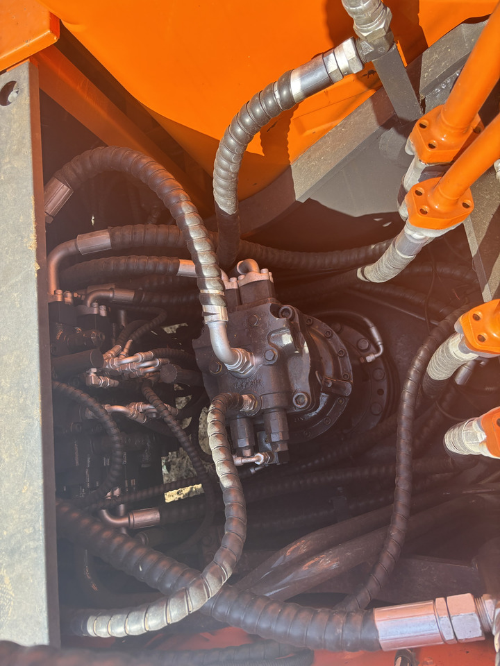 DOOSAN Korea imports doosan DX225 - Excavadora de cadenas: foto 4 DOOSAN Korea imports doosan DX225 - Excavadora de cadenas: foto 4