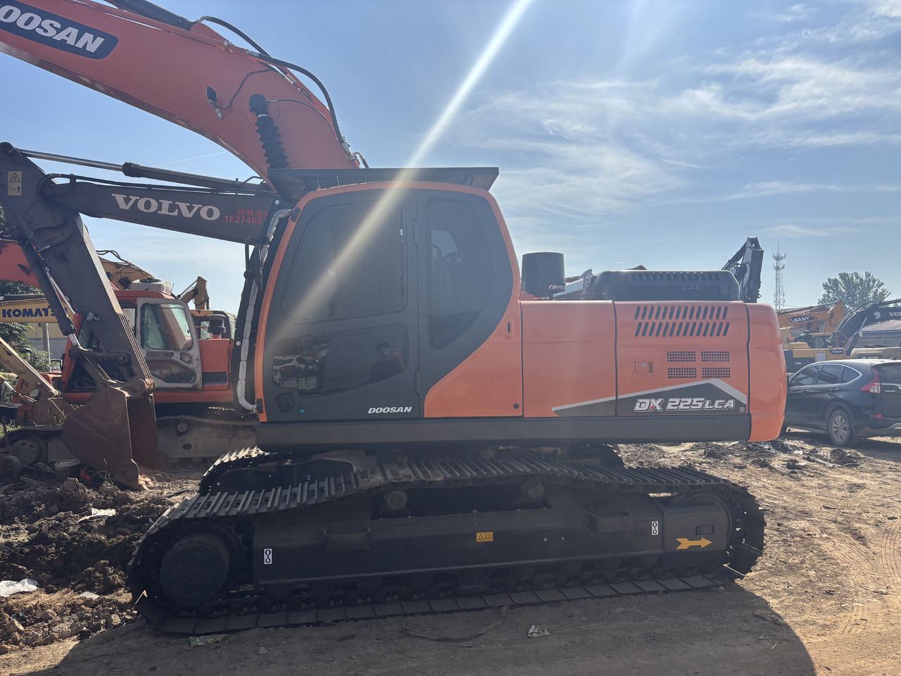 DOOSAN Korea imports doosan DX225 - Excavadora de cadenas: foto 1 DOOSAN Korea imports doosan DX225 - Excavadora de cadenas: foto 1