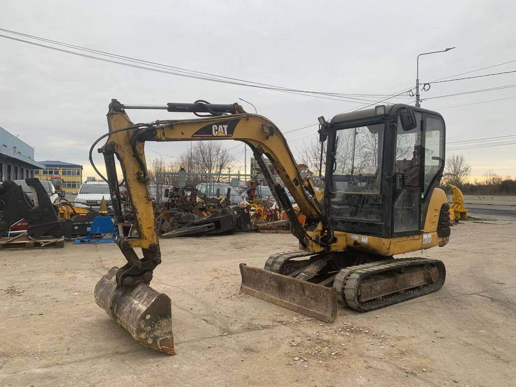 CAT 302.5 - Miniexcavadora: foto 1 CAT 302.5 - Miniexcavadora: foto 1