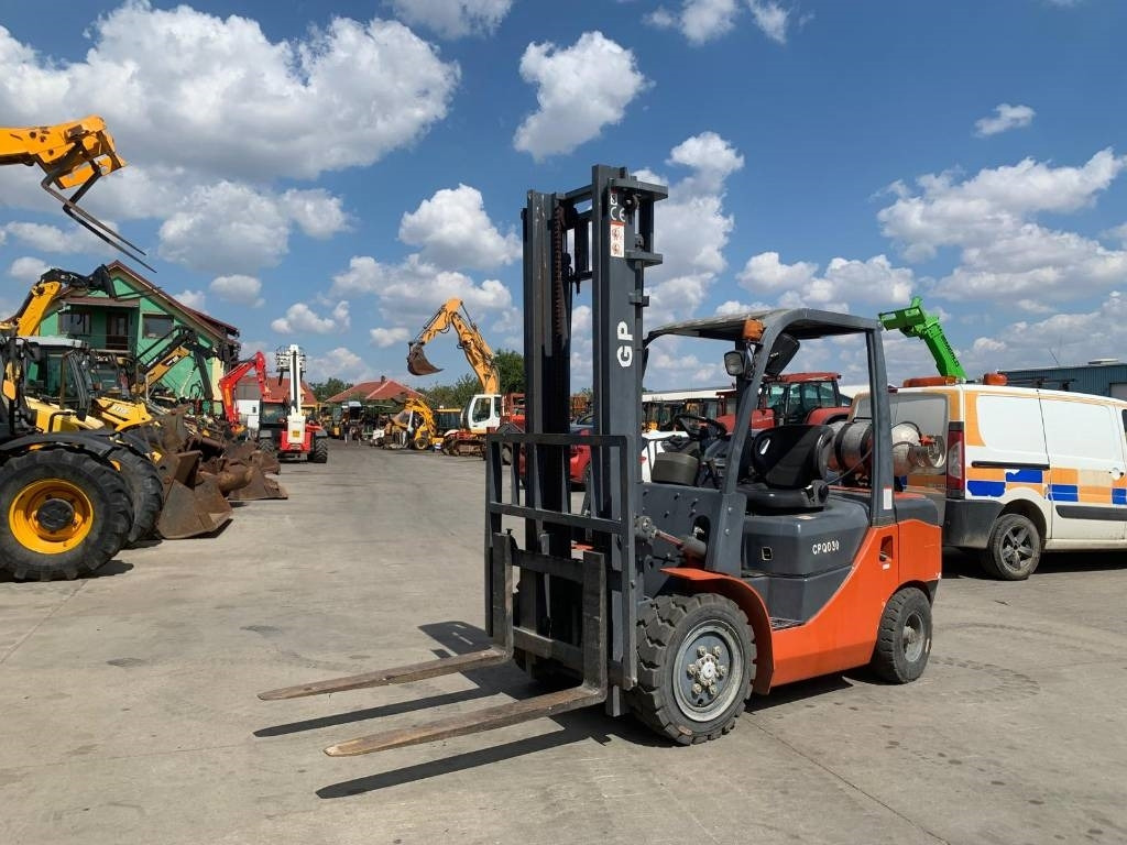 CPQD30 30  - Carretilla elevadora de gas: foto 1 CPQD30 30  - Carretilla elevadora de gas: foto 1