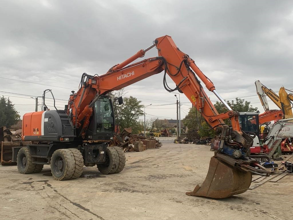 Hitachi ZX 145 W-3+SMP Rototilt - Excavadora de ruedas: foto 4 Hitachi ZX 145 W-3+SMP Rototilt - Excavadora de ruedas: foto 4