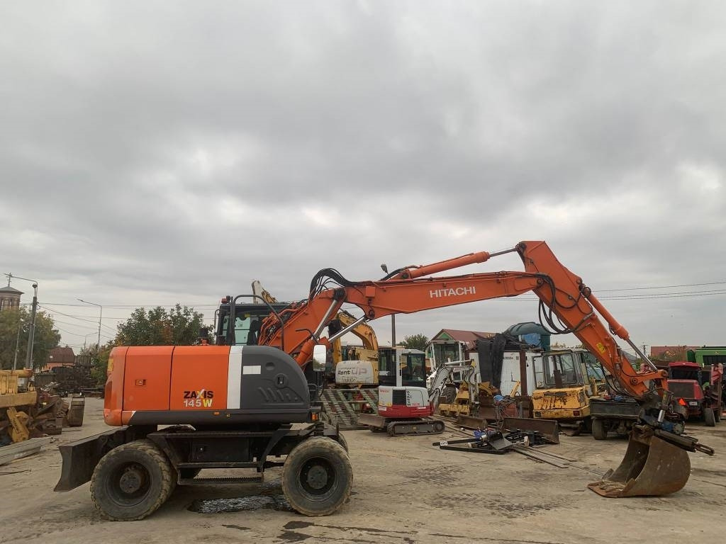 Hitachi ZX 145 W-3+SMP Rototilt - Excavadora de ruedas: foto 5 Hitachi ZX 145 W-3+SMP Rototilt - Excavadora de ruedas: foto 5