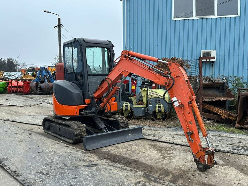 Hitachi ZX 27 U-2 - Miniexcavadora: foto 5 Hitachi ZX 27 U-2 - Miniexcavadora: foto 5