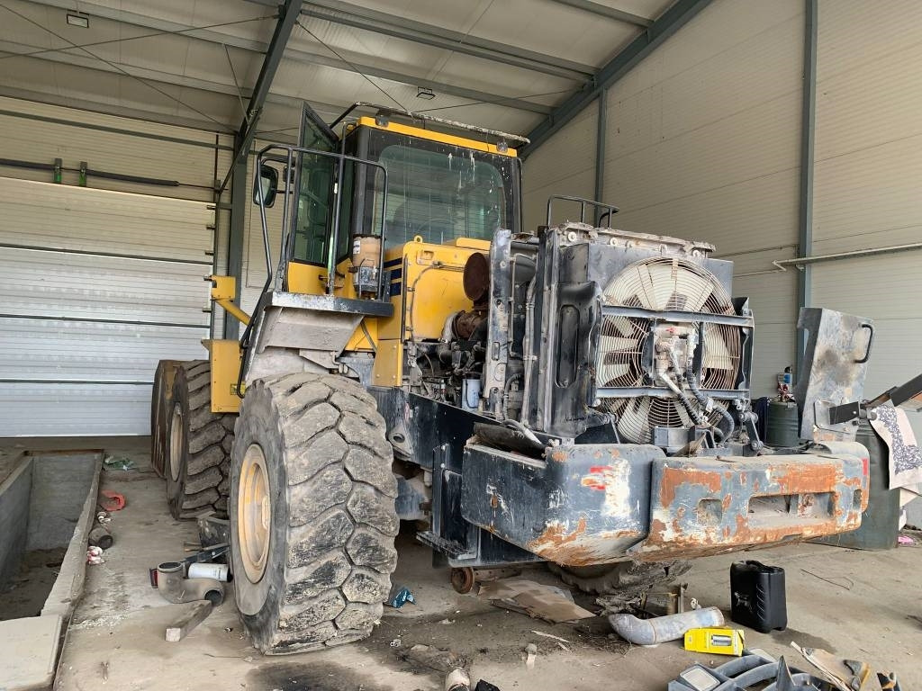 Komatsu WA 430-6 ENGINE PROBLEMS - Cargadora de ruedas: foto 4 Komatsu WA 430-6 ENGINE PROBLEMS - Cargadora de ruedas: foto 4