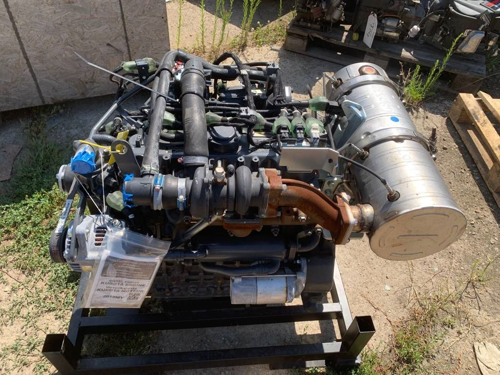 Kubota V 2403 NEW ENGINE - Motor para Maquinaria de construcción: foto 3 Kubota V 2403 NEW ENGINE - Motor para Maquinaria de construcción: foto 3