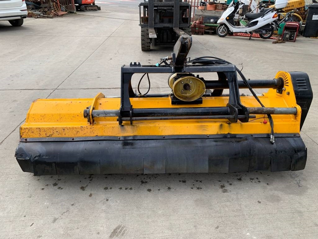 McConnel 230 - Desbrozadora de martillos/ Trituradora: foto 3 McConnel 230 - Desbrozadora de martillos/ Trituradora: foto 3