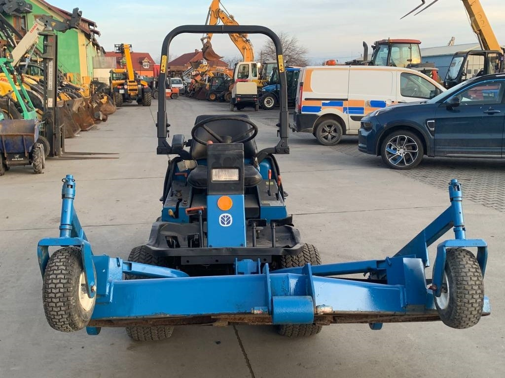 Cortacésped New Holland CM 274: foto 7