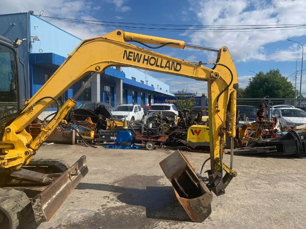 New Holland EH 45 - Miniexcavadora: foto 5 New Holland EH 45 - Miniexcavadora: foto 5