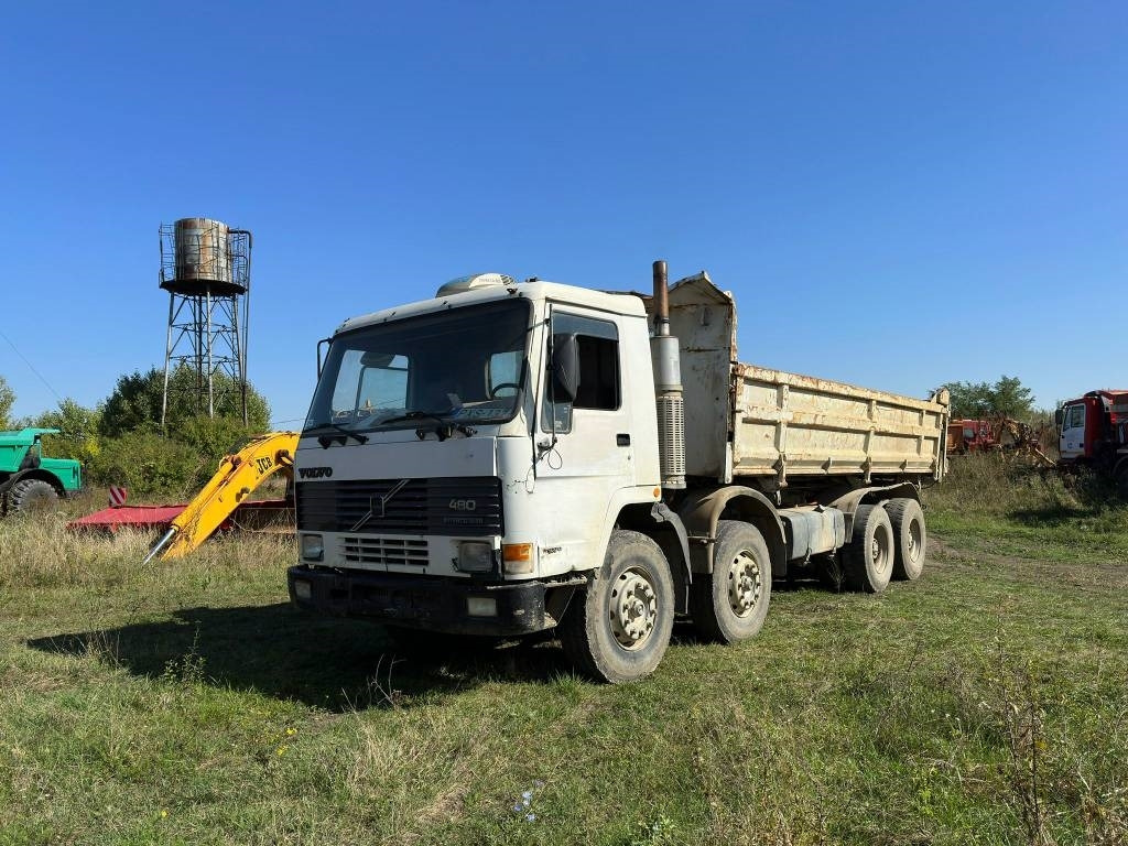 Volvo FL 10 - Camión volquete: foto 1 Volvo FL 10 - Camión volquete: foto 1