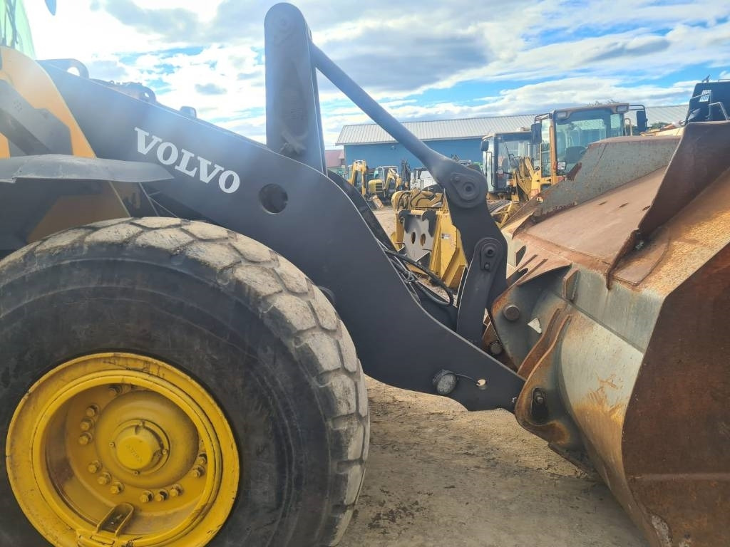 Volvo L 120 E - Cargadora de ruedas: foto 3 Volvo L 120 E - Cargadora de ruedas: foto 3