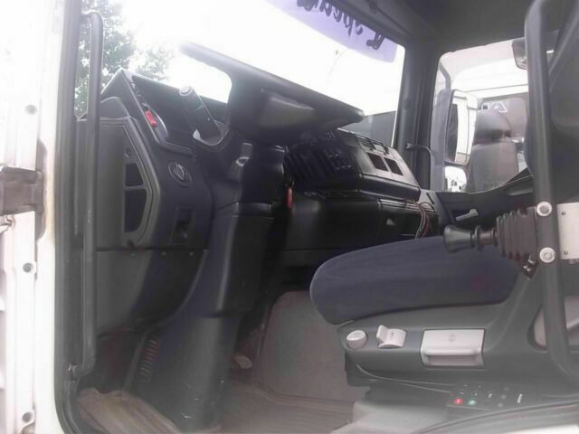 MAN 18.430TGA XXL Euro4 Anloger Tacho Vollausst - Cabeza tractora: foto 4 MAN 18.430TGA XXL Euro4 Anloger Tacho Vollausst - Cabeza tractora: foto 4