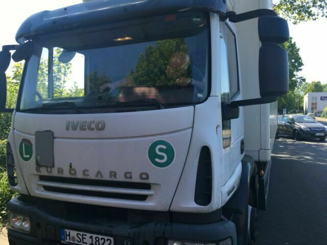 Iveco ML120 E22 Kühlkoffer LBW Deutsche Maschine - Camión frigorífico: foto 2 Iveco ML120 E22 Kühlkoffer LBW Deutsche Maschine - Camión frigorífico: foto 2