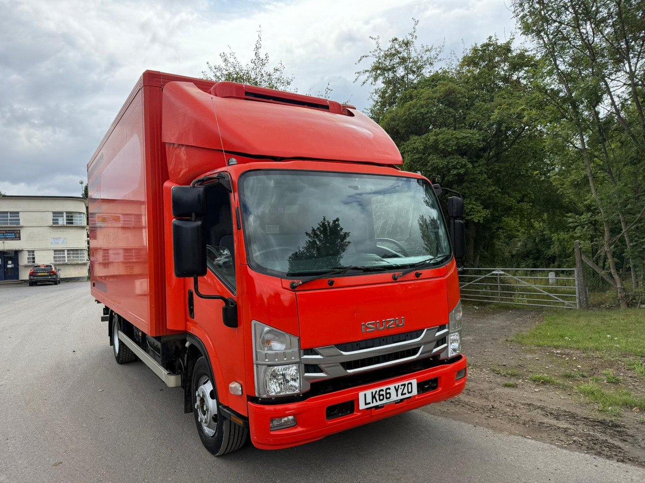 2016 Izuzu Refrigerated Truck - Camión frigorífico: foto 2 2016 Izuzu Refrigerated Truck - Camión frigorífico: foto 2