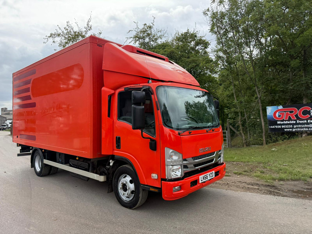 2016 Izuzu Refrigerated Truck - Camión frigorífico: foto 4 2016 Izuzu Refrigerated Truck - Camión frigorífico: foto 4