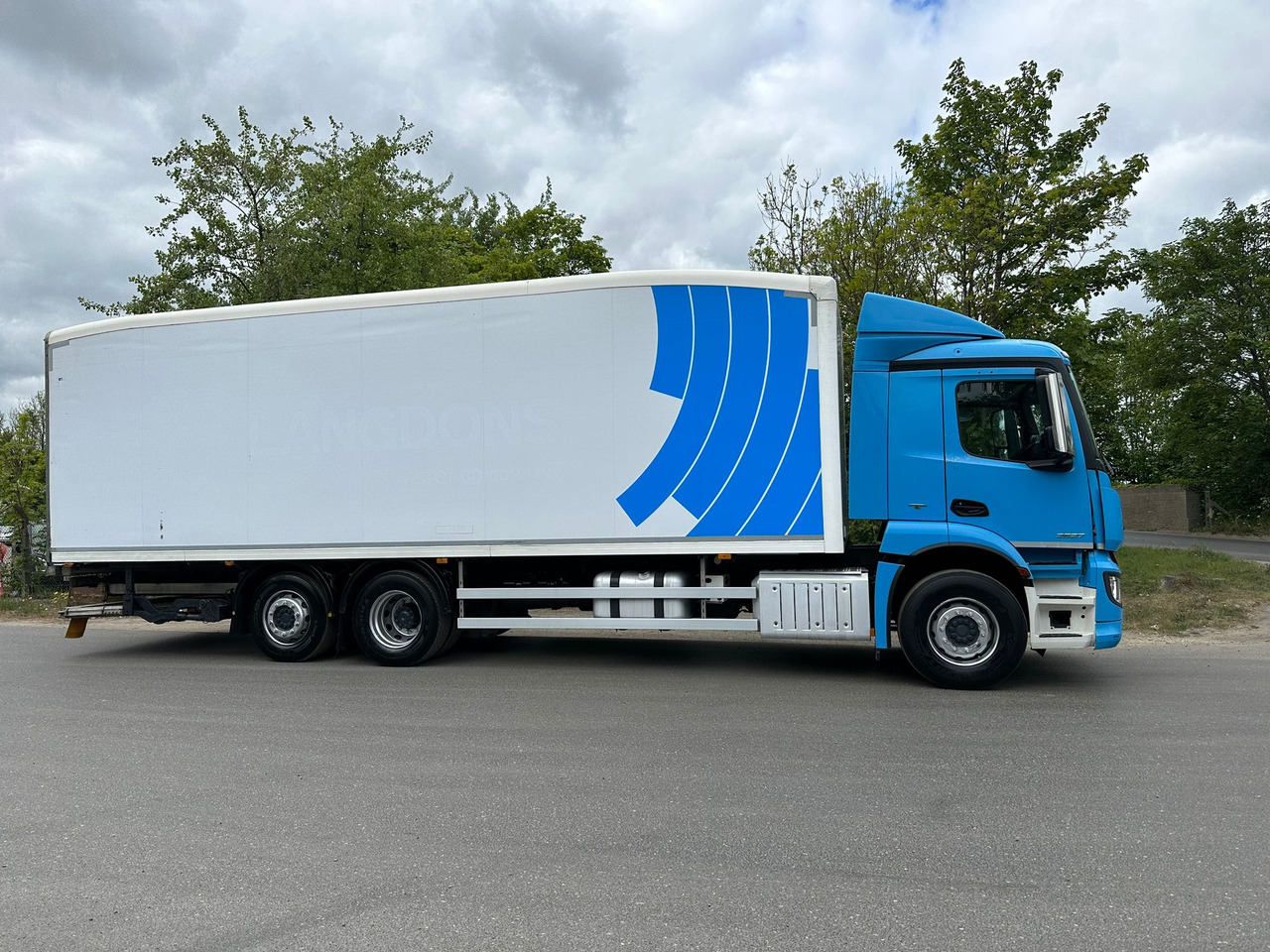 2017 Mercedes Antos 2527 Refrigerated Truck - Camión frigorífico: foto 4 2017 Mercedes Antos 2527 Refrigerated Truck - Camión frigorífico: foto 4