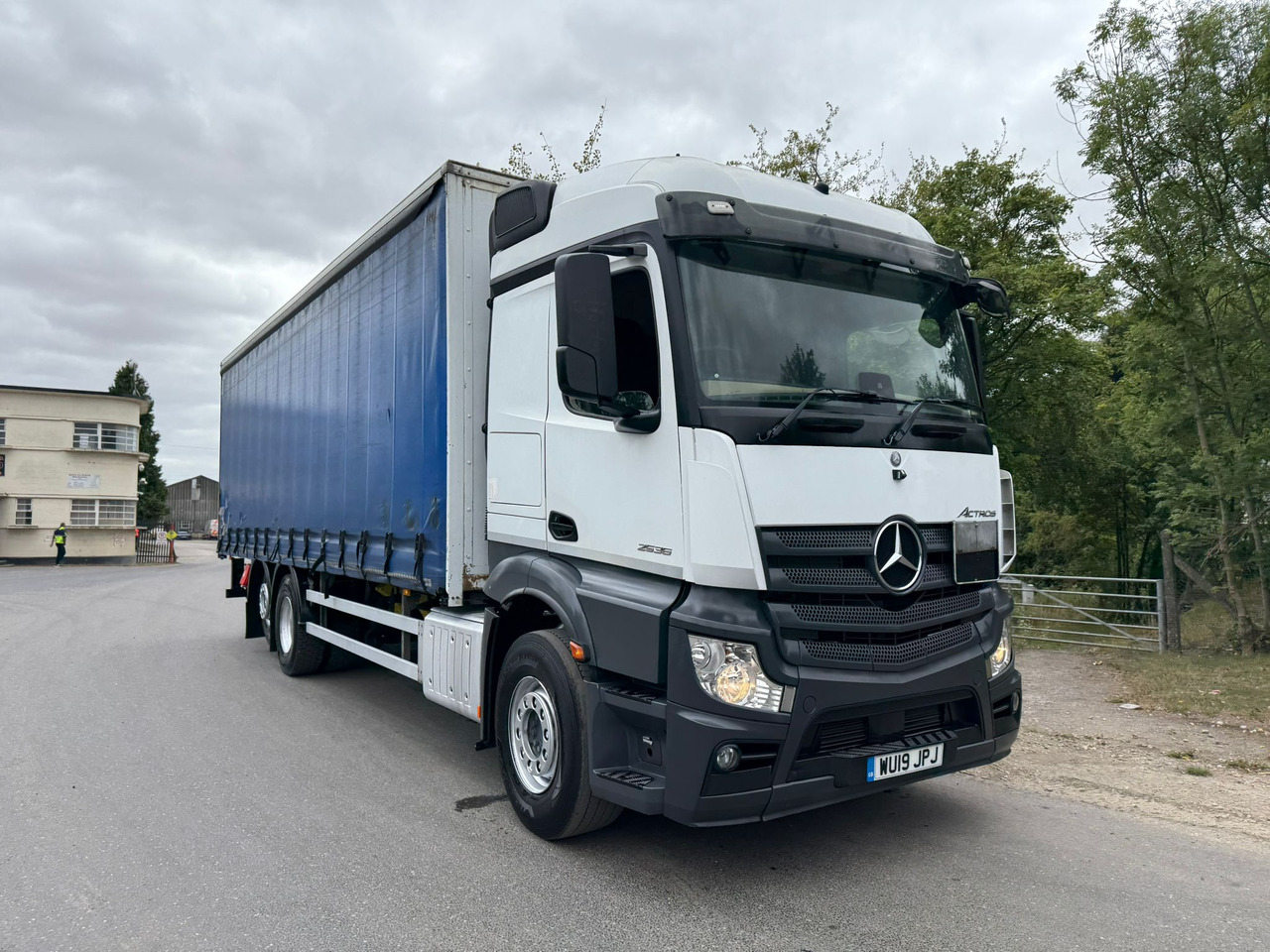 2019 Mercedes Actros 2536 Curtainside Truck - Camión lona: foto 3 2019 Mercedes Actros 2536 Curtainside Truck - Camión lona: foto 3
