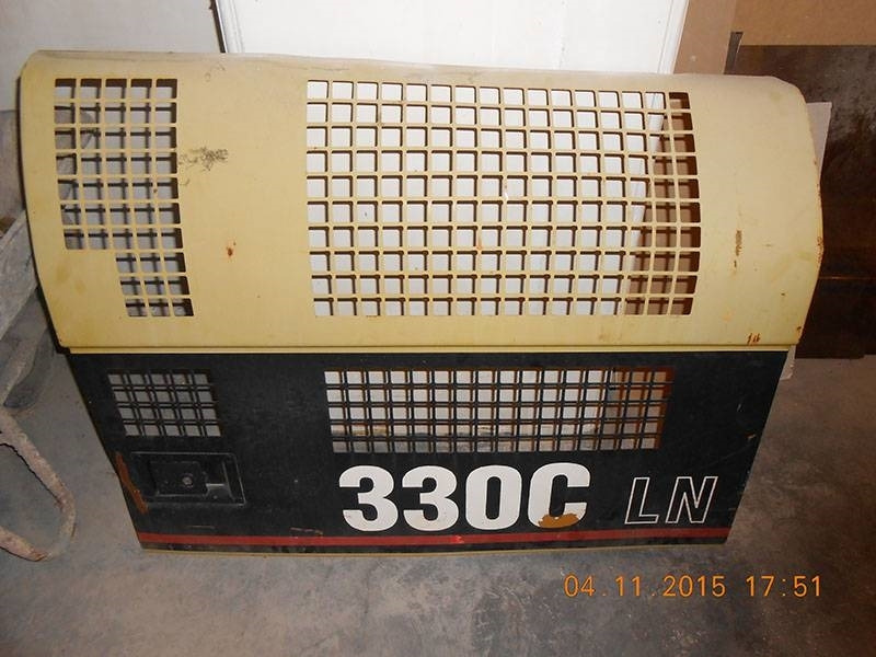 CAT REAL LEFT SIDE DOOR FOR CATERPILLAR 330CLN - Puerta y piezas para Maquinaria de construcción: foto 1 CAT REAL LEFT SIDE DOOR FOR CATERPILLAR 330CLN - Puerta y piezas para Maquinaria de construcción: foto 1