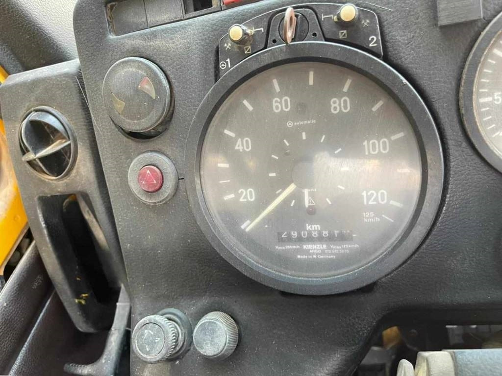 Mercedes-Benz 3229 V8 8X4 - Camión hormigonera: foto 3 Mercedes-Benz 3229 V8 8X4 - Camión hormigonera: foto 3