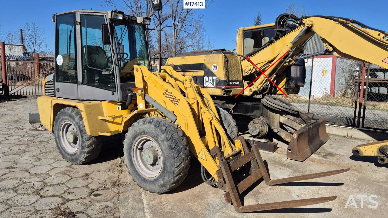 Wheel loader AHLMANN AL 85t 2004) forks, quick coupler, opening bucket. - Cargadora de ruedas: foto 4 Wheel loader AHLMANN AL 85t 2004) forks, quick coupler, opening bucket. - Cargadora de ruedas: foto 4