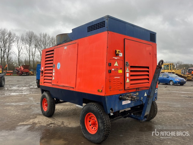 2008 Sullair 900H Mobile Air Compressor - Compresor de aire: foto 3 2008 Sullair 900H Mobile Air Compressor - Compresor de aire: foto 3