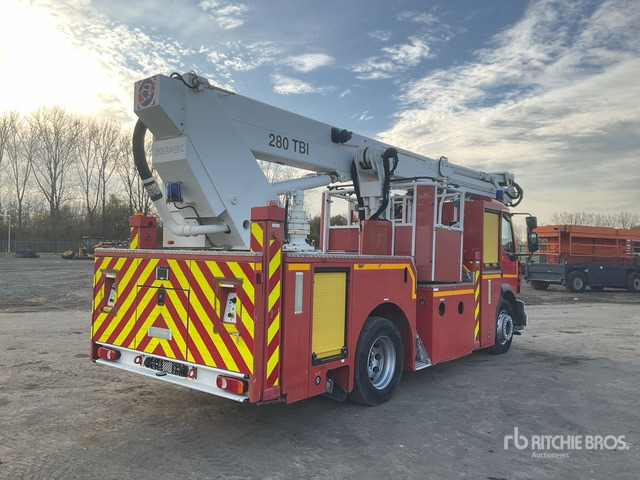 2009 Renault Midlum 280 4x2 C/W 2009 Gimaex 280 Boom Lift Fire Truck - Camión de bomberos: foto 3 2009 Renault Midlum 280 4x2 C/W 2009 Gimaex 280 Boom Lift Fire Truck - Camión de bomberos: foto 3