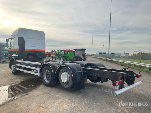 2012 Renault Premium 6x2 Sleeper Cab and Chassis - Camión chasis: foto 3 2012 Renault Premium 6x2 Sleeper Cab and Chassis - Camión chasis: foto 3