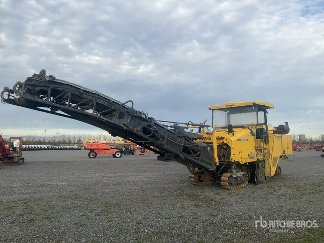 2016 Bomag BM2000/60-2 Asfalteer frees machine - Fresadora en frío: foto 1 2016 Bomag BM2000/60-2 Asfalteer frees machine - Fresadora en frío: foto 1